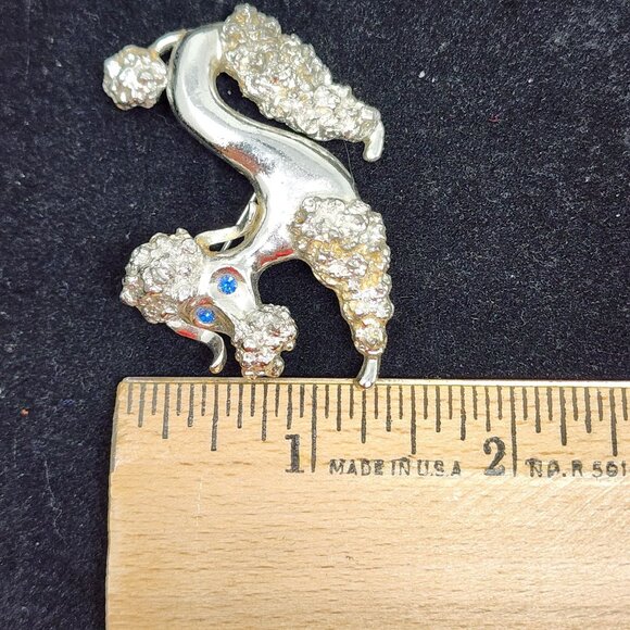 Vintage Gerrys Silver-Tone Poodle Brooch With Blue Rhinestone Eyes - Picture 5 of 5